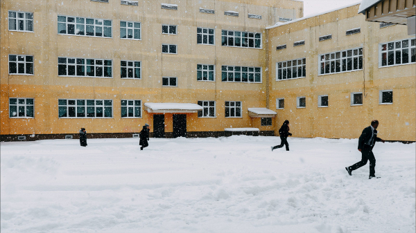 Волки, Турбо, волки: «Штурм» — казахстанский фильм о захвате школы и безразличии мира