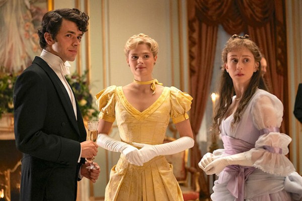 Что смотреть после «Королевы Шарлотты»: 10 захватывающих костюмированных сериалов