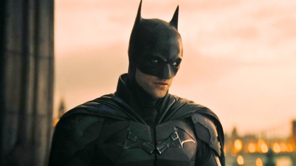 Съёмки «Бэтмена 2» отложили из-за забастовки