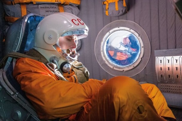 Советский космонавт переносится из 1960-го в 2023 год в трейлере триллера «Человек ниоткуда» 
