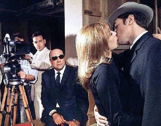 1710362756_retro-dnya-zhan-per-melvil-natali-delon-i-alen-delon-na.jpg