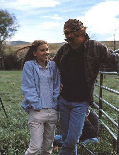 🔁🖼 Юная Скарлетт Йоханссон и Роберт Редфорд на съёмках "Заклинателя лошадей". 1998…