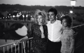 🖼 Моника Витти, Ален Делон и Роми Шнайдер на Каннском кинофестивале 1962 года.